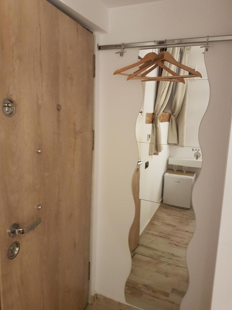 Appartamento Luky13 Braşov Esterno foto